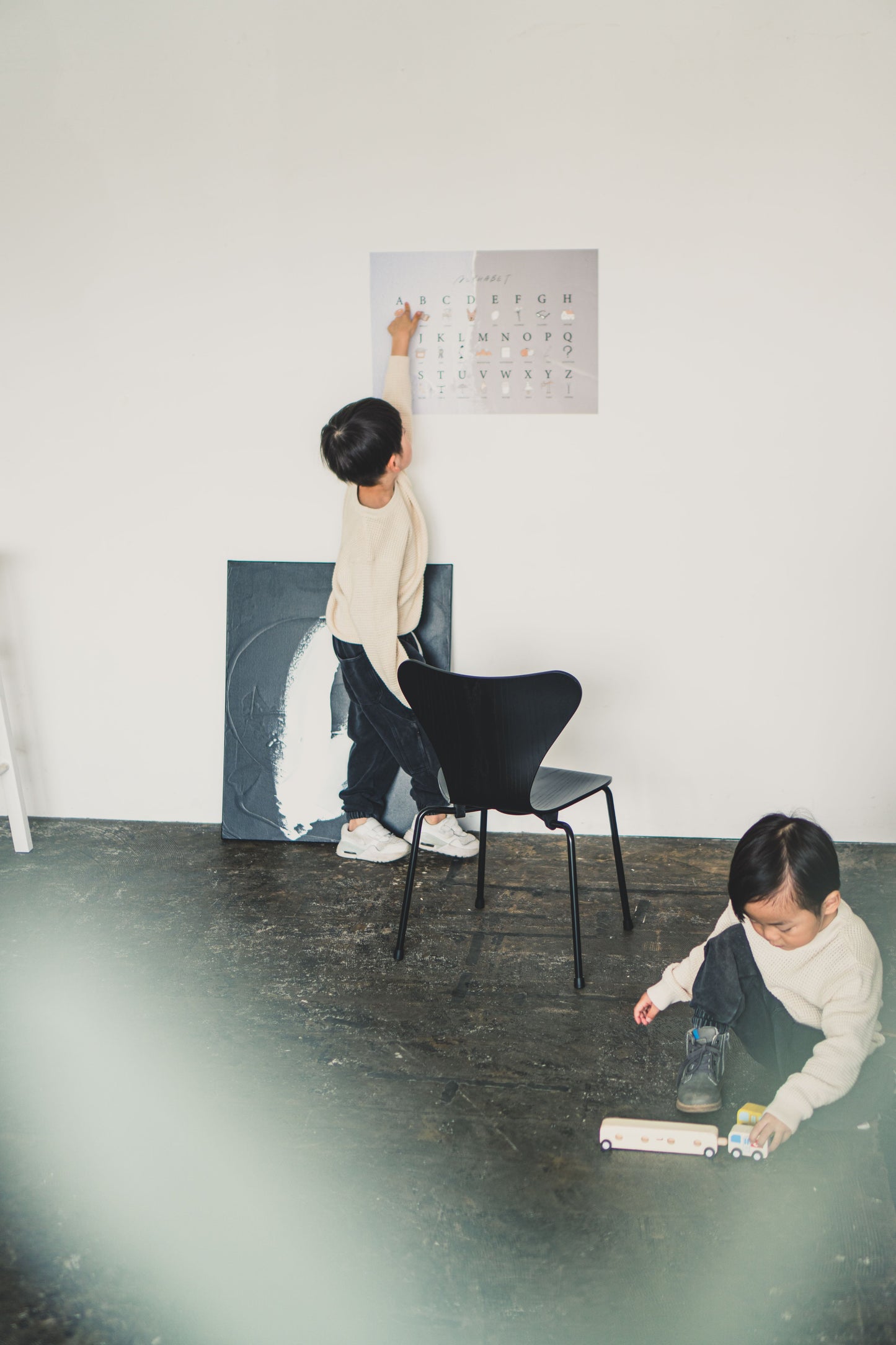 【受注生産】【ALPHABET -Simple Joy- 】貼ってはがせるシールポスター NATSUKO × KAZUKI